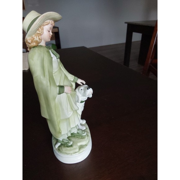 VINTAGE ANDREA BY SADEK GIRL WITH WHITE DOG - BEAUTIFUL CONDITION! - Picture 4 of 5